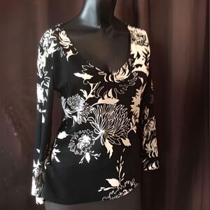 Willi Smith Stretch 3/4 length sleeved black and white floral mesh top, …